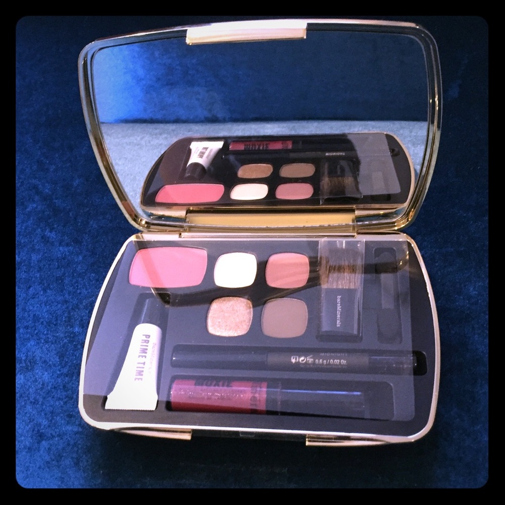 Bare minerals fired up palette